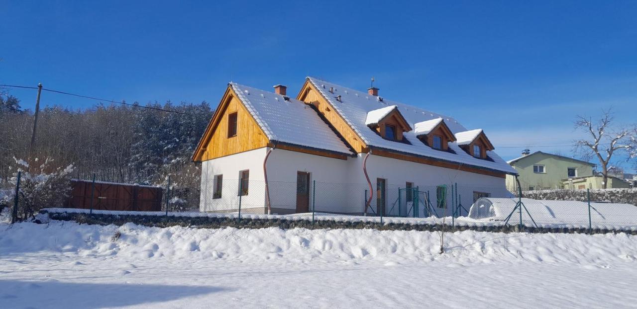 Apartman Pod Jestedem Svetla pod Jestedem Exterior foto